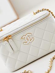 Chanel Vanity Case White Bag 17x9.5x8cm - 6