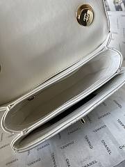 Chanel Trendy 24C Top Handle White 19.5x14.5x5.8cm - 6