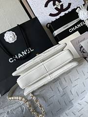 Chanel Trendy 24C Top Handle White 19.5x14.5x5.8cm - 3