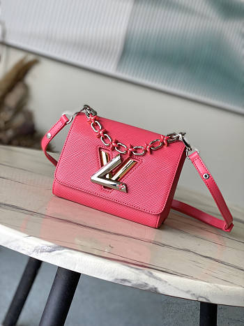 Louis Vuitton LV Twist PM Pink Epi 19 x 15 x 9 cm