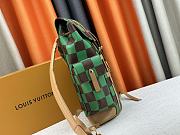 Louis Vuitton LV Christopher MM Green 38 x 44 x 12.5 cm - 4