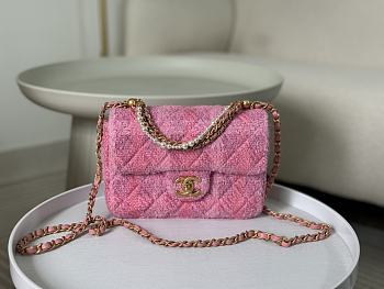 Chanel Flap Bag Tweed Pink 19x6.5x13cm