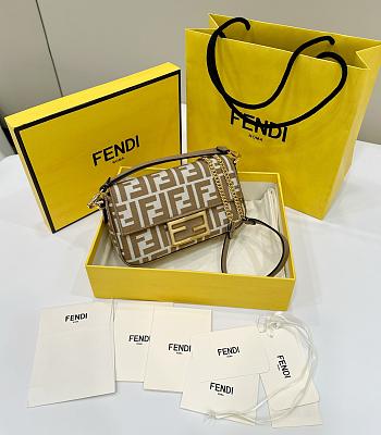 Fendi Baguette Mini Beige FF Jacquard Bag 20x13x5cm