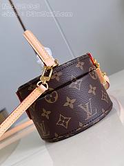 Louis Vuitton LV Scott Monogram 13x9x11cm - 4