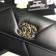 Chanel 19 Wallet Black Gold Lambskin 19.5x10x2.5cm - 2