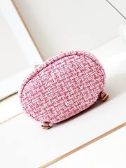 Chanel 19 Backpack Pink Tweed 26x22x16cm - 2