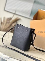 Louis Vuitton LV Nano Lockme Bucket Black 13.5x16x10cm - 2