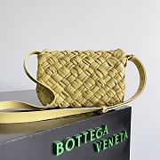 Bottega Veneta Small Rumple Messenger Yellow 21x14x5cm - 2