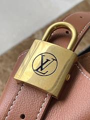 Louis Vuitton LV Low Key Hobo Bag PM Cognac 24 x 28 x 16 cm - 4