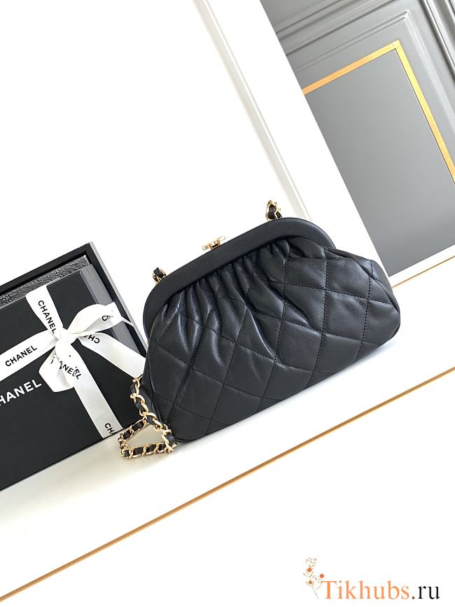 Chanel Clutch Lambskin Gold Black 24x16x8cm - 1