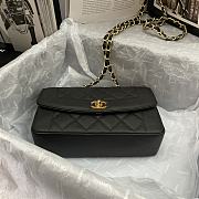 Chanel Flap Bag Black Caviar Gold 23x14x7cm - 4