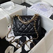 Chanel Flap Bag Lustrous Lambskin Black Pearls 19.5x14.5x7.5cm - 4