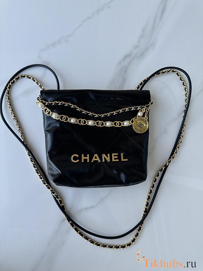 Chanel 22 Mini Bag Black Pearls 20 x 19 x 6 cm - 1