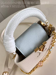 Louis Vuitton LV Capucines White Blue Bag 21 x 14 x 8 cm - 3
