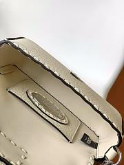 Fendi Baguette Camellia Selleria Bag White 20x5x13cm - 2