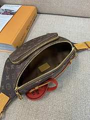 Louis Vuitton LV Bumbag Monogram Dust 35x15x8cm - 5