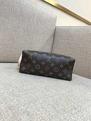 Louis Vuitton LV Bloom Pouch Rose 22.5 x 13 x 13 cm - 4