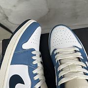 Air Jordan 1 Low SE Shoes Armory Navy - 3