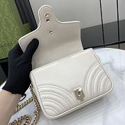 Gucci GG Marmont Mini Top Handle Bag Light Grey 17x13x6cm - 2