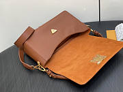 Louis Vuitton LV Soft Twist Cognac 27 x 19 x 9 cm - 6