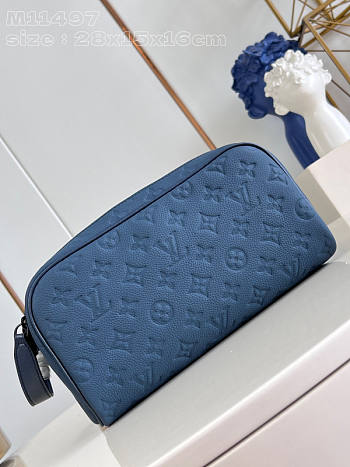 Louis Vuitton LV Dopp Kit Sapphire 28 x 15 x 16.5 cm