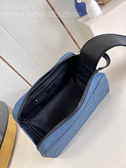 Louis Vuitton LV Dopp Kit Sapphire 28 x 15 x 16.5 cm - 5