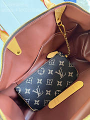 Louis Vuitton LV Speedy Bandoulière 50 Monogram 50 x 32 x 29 cm - 5