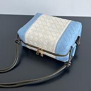 Bottega Veneta Small Loop Camera Bag White Blue 22x15.5x9cm - 2