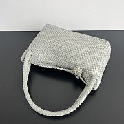 Bottega Veneta Tosca Shoulder Bag Light Grey 27x18x9cm - 4