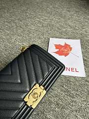 Chanel Leboy Bag Black Chevron Caviar Gold 25cm - 2