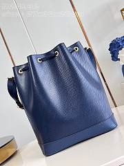 Louis Vuitton LV Noé MM Navy Blue 27 x 33 x 20 cm - 4