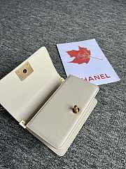 Chanel Small Leboy Bag Chevron White Caviar Gold 20cm - 2