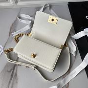 Chanel Small Flap Bag 24A White Caviar Gold 20cm - 3