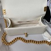 Chanel Small Flap Bag 24A White Caviar Gold 20cm - 2