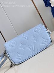 Louis Vuitton LV Ivy Wallet On Chain Blue 23.5 x 12 x 4.3 cm - 5