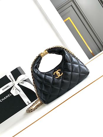 Chanel Black Small Hobo Bag 20x20.5x7.5cm