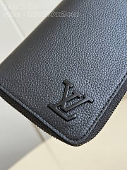 Louis Vuitton LV Zippy Wallet Black 10 x 20 x 2 cm - 2