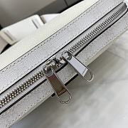 Gucci Small GG Crossbody Bag With Tag White 24x16.5x4.5cm - 3