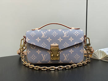 Louis Vuitton LV Pochette Métis East West Trianon Gray 21.5 x 13.5 x 6 cm