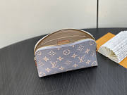 Louis Vuitton LV Pochette Cosmétique PM 19 x 12 x 6 cm - 5