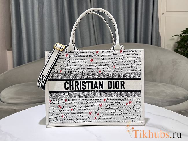 Dior Dioramour Medium Book Tote White Black 36.5 x 28 x 16.5 cm - 1