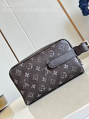 Louis Vuitton LV Locker Dopp Kit Black 23 x 13 x 12 cm - 4