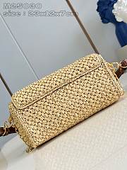 Louis Vuitton LV Twist West Natural/Tan 23.5 x 12 x 7 cm - 4