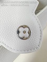 Louis Vuitton LV Capucines East-West Mini White 22 x 12 x 8 cm - 2