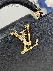 Louis Vuitton LV Capucines East-West Mini Black 22 x 12 x 8 cm - 2