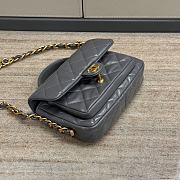 Chanel 24A Handle Flap Bag Grey Gold Lambskin 19cm - 4