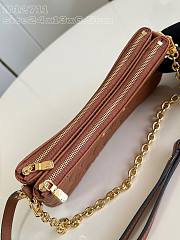 Louis Vuitton LV Liv Pochette Cognac 24x13x6.5cm - 5