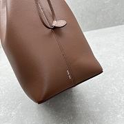 The Row Brown Belvedere Leather Bucket Bag 30x37x18cm - 2