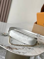 Louis Vuitton LV Wallet On Chain Ivy White 23.5 x 12 x 4.3 cm - 5