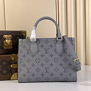 Louis Vuitton LV OnTheGo PM Tote Bag Trianon Gray 25 x 19 x 11.5 cm - 1